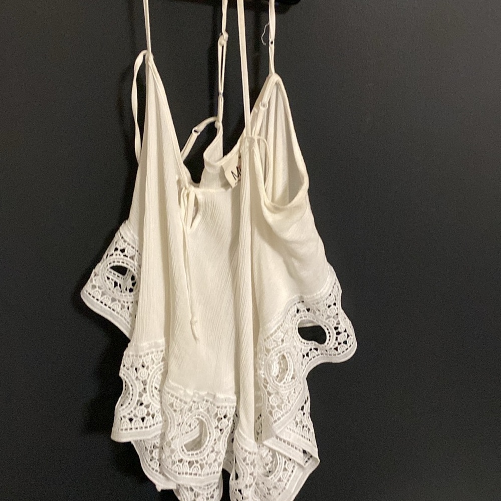 Loose strappy summer top